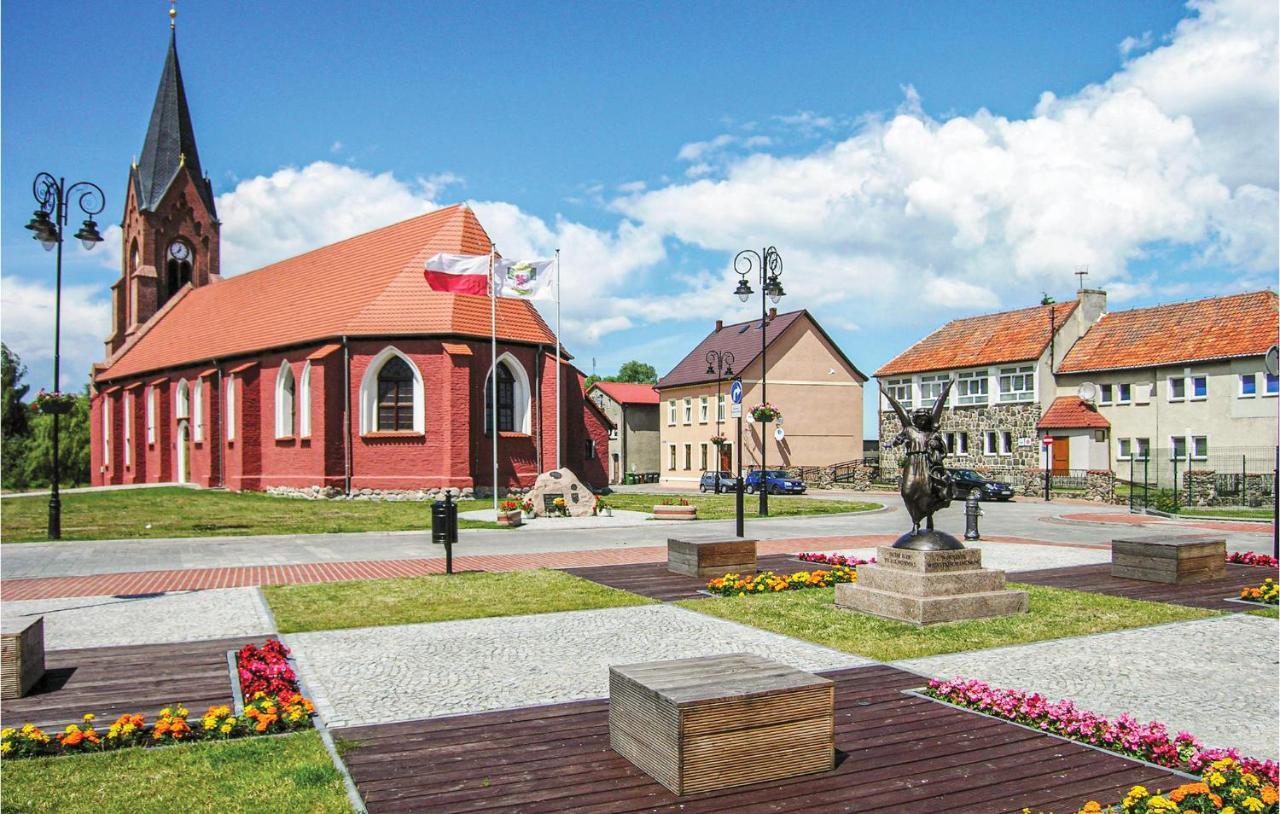 Gorgeous Home In Nowe Warpno With House Sea View Екстер'єр фото