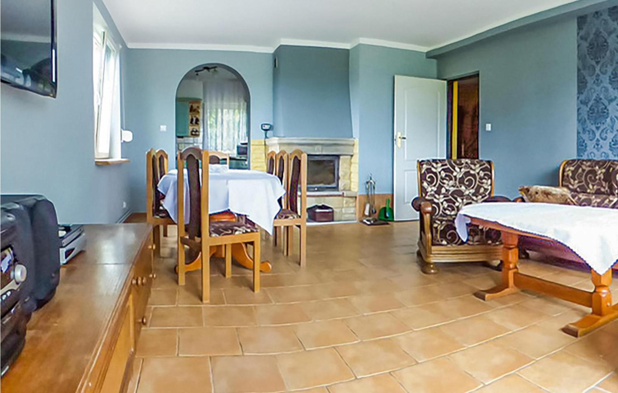 Gorgeous Home In Nowe Warpno With House Sea View Екстер'єр фото